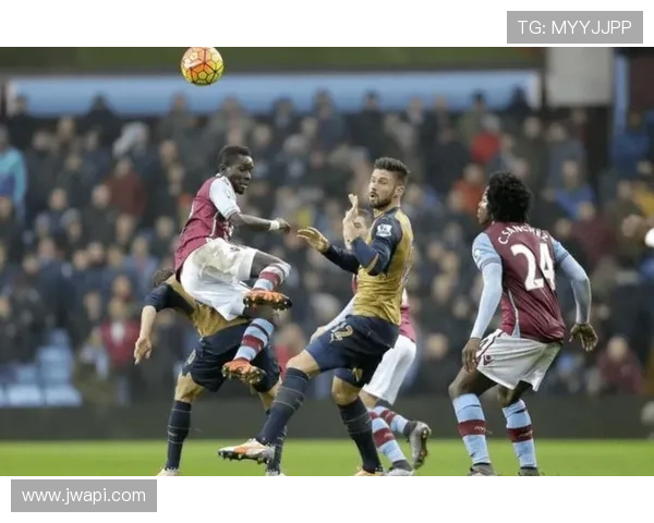 沙勒罗瓦进攻套路