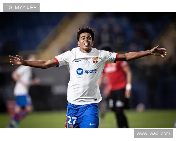 佩德里vs哈维：中场控球风格的传承与结构差异