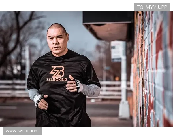 张志磊在家练拳，邻居以为楼上在拆房